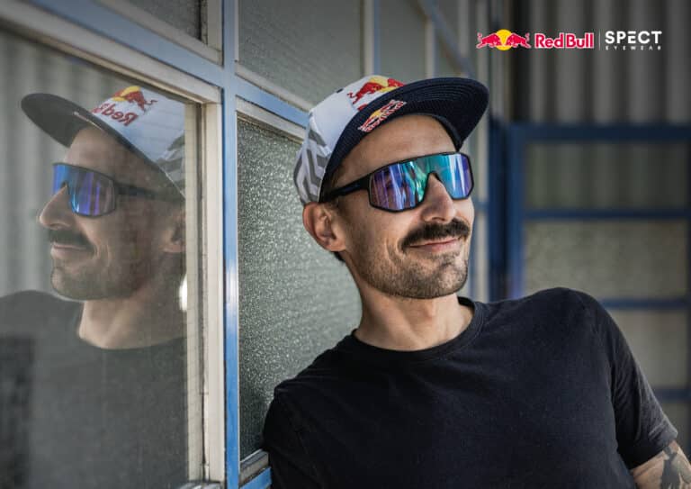 Red Bull SPECT Eyewear launcht 4D_PRO Modelle mit photochromer CHROM°X-Linse [Klub 100]