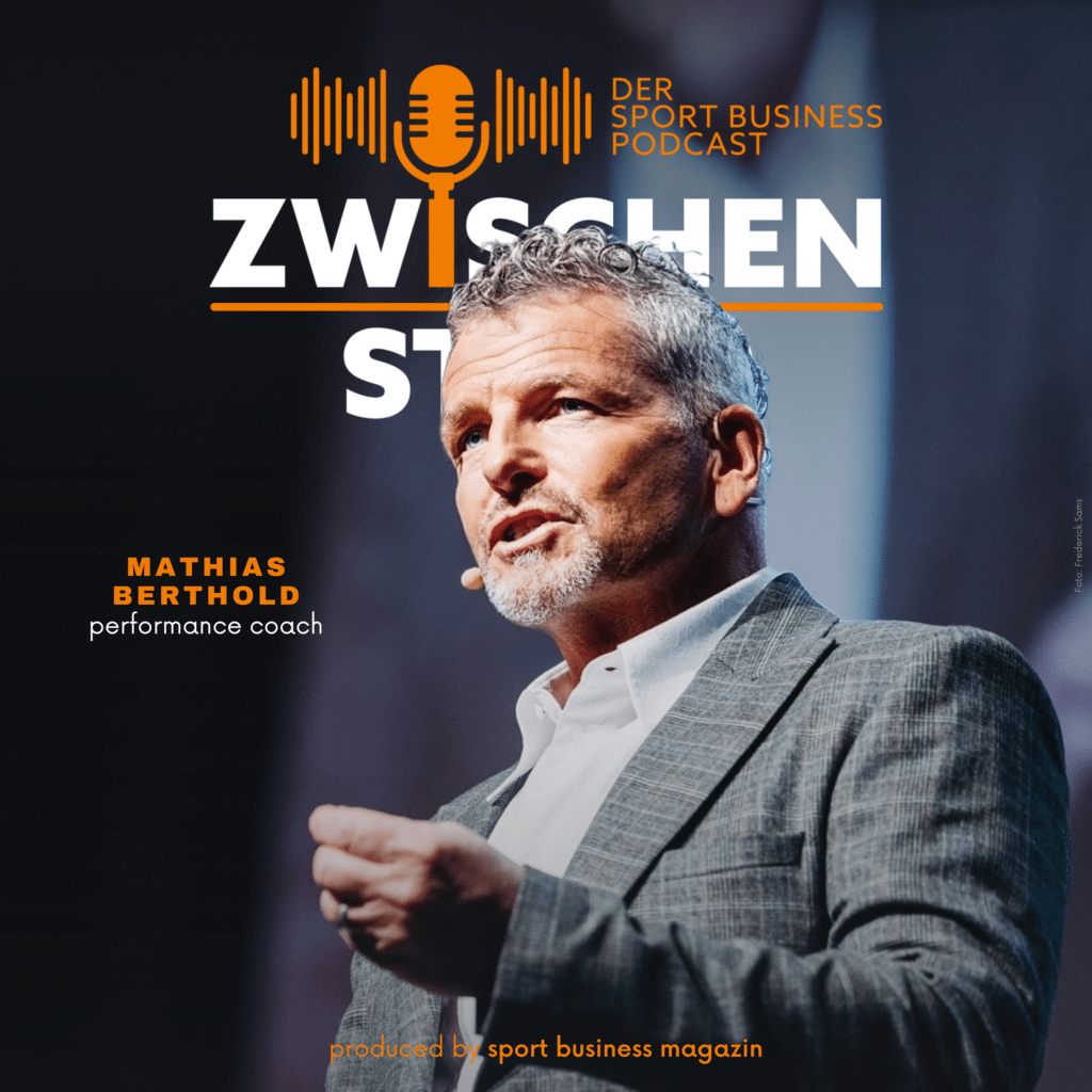 Ex-Skirennläufer, Erfolgstrainer und Performance Coach Mathias Berthold ist zu Gast in der 18. Folge des Zwischenstopp-Podcasts: Spitzenleistung beginnt im Kopf