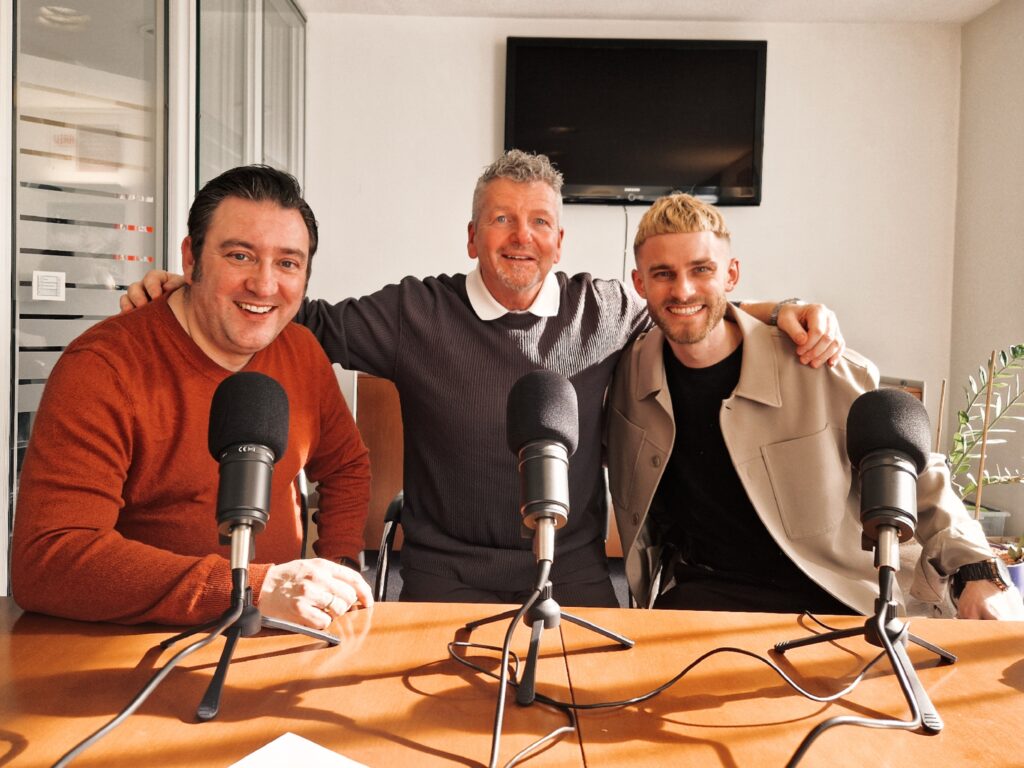 Ex-Skirennläufer, Erfolgstrainer und Performance Coach Mathias Berthold ist zu Gast in der 18. Folge des Zwischenstopp-Podcasts: Spitzenleistung beginnt im Kopf