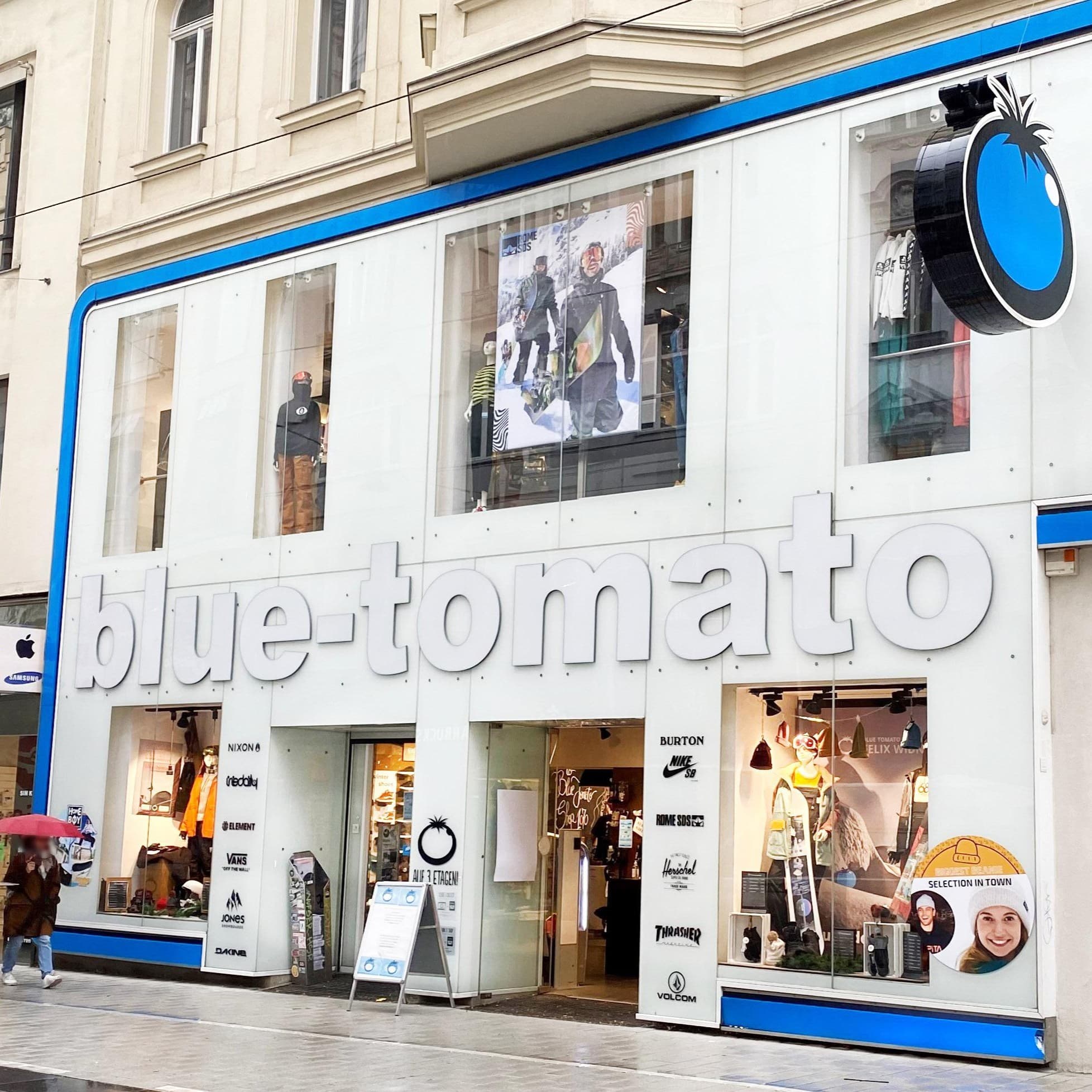 Blue Tomato<div class="namezusatz">15 Shops</div>